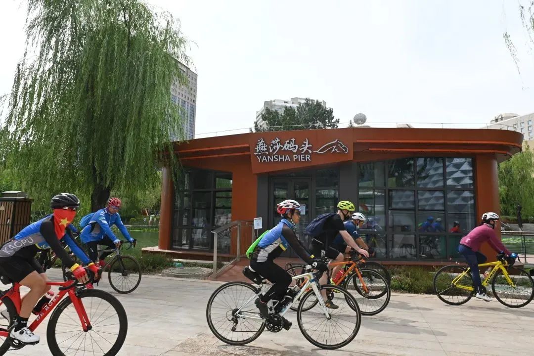 A Good Day for Cycling!(3)